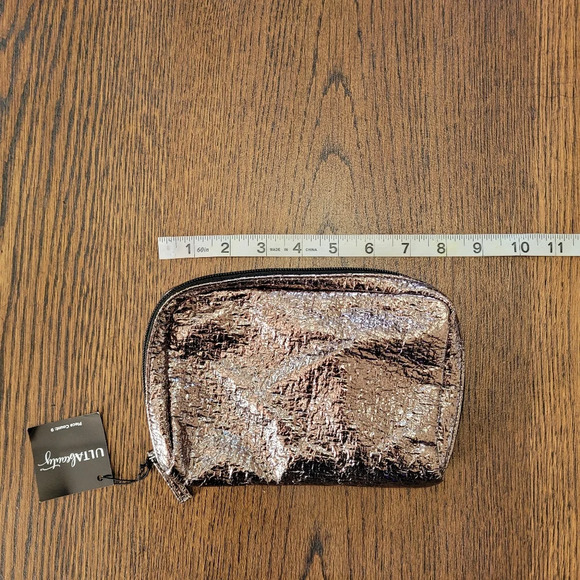 Ulta Beauty Silver Metallic Top Zip Beauty Make Up Cosmetic Bag NEW with Tag - Picture 3 of 6